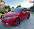 Красный Шевроле Авео, объемом двигателя 1.5 л и пробегом 191 тыс. км за 3500 $, фото 1 на Automoto.ua