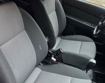 Красный Шевроле Авео, объемом двигателя 1.5 л и пробегом 177 тыс. км за 5500 $, фото 44 на Automoto.ua