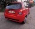 Красный Шевроле Авео, объемом двигателя 1.5 л и пробегом 226 тыс. км за 4300 $, фото 2 на Automoto.ua
