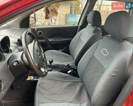 Красный Шевроле Авео, объемом двигателя 1.5 л и пробегом 121 тыс. км за 3200 $, фото 6 на Automoto.ua