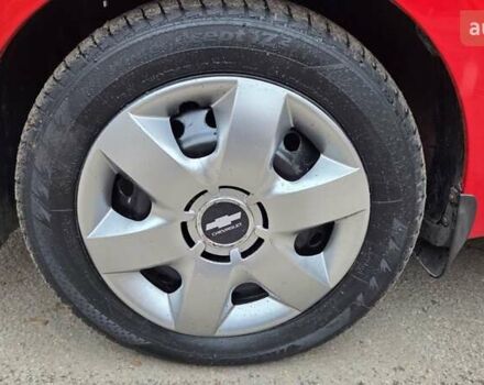 Красный Шевроле Авео, объемом двигателя 1.5 л и пробегом 177 тыс. км за 5500 $, фото 60 на Automoto.ua