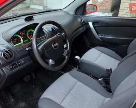 Красный Шевроле Авео, объемом двигателя 1.5 л и пробегом 177 тыс. км за 5500 $, фото 35 на Automoto.ua