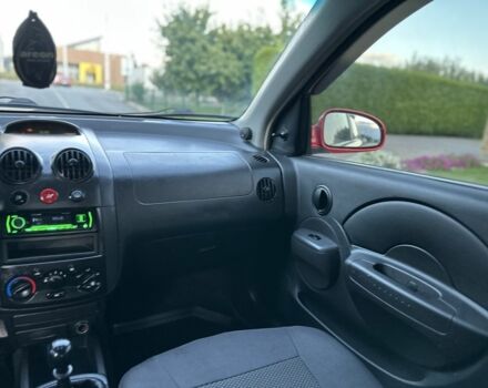 Красный Шевроле Авео, объемом двигателя 1.5 л и пробегом 191 тыс. км за 3500 $, фото 21 на Automoto.ua