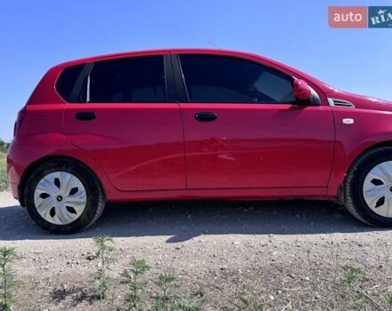 Красный Шевроле Авео, объемом двигателя 1.5 л и пробегом 127 тыс. км за 5700 $, фото 3 на Automoto.ua