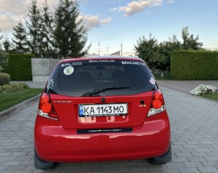 Красный Шевроле Авео, объемом двигателя 1.5 л и пробегом 191 тыс. км за 3500 $, фото 7 на Automoto.ua