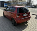 Красный Шевроле Авео, объемом двигателя 1.5 л и пробегом 220 тыс. км за 2583 $, фото 2 на Automoto.ua