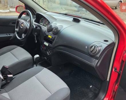 Красный Шевроле Авео, объемом двигателя 1.5 л и пробегом 177 тыс. км за 5500 $, фото 48 на Automoto.ua