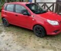 Красный Шевроле Авео, объемом двигателя 1.2 л и пробегом 129 тыс. км за 3500 $, фото 1 на Automoto.ua