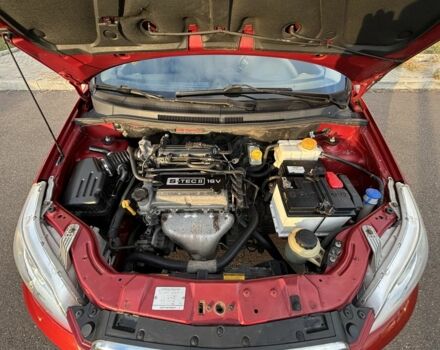 Червоний Шевроле Авео, об'ємом двигуна 1.2 л та пробігом 185 тис. км за 3900 $, фото 13 на Automoto.ua