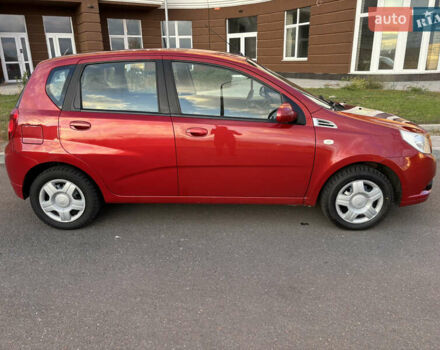Червоний Шевроле Авео, об'ємом двигуна 1.21 л та пробігом 185 тис. км за 3700 $, фото 4 на Automoto.ua