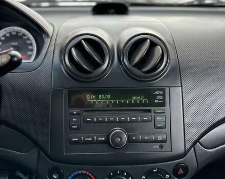 Красный Шевроле Авео, объемом двигателя 1.2 л и пробегом 176 тыс. км за 3600 $, фото 12 на Automoto.ua