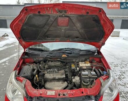 Красный Шевроле Авео, объемом двигателя 1.2 л и пробегом 176 тыс. км за 3600 $, фото 8 на Automoto.ua