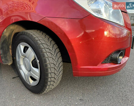 Червоний Шевроле Авео, об'ємом двигуна 1.21 л та пробігом 185 тис. км за 3700 $, фото 14 на Automoto.ua