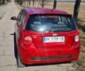 Красный Шевроле Авео, объемом двигателя 1.4 л и пробегом 182 тыс. км за 4400 $, фото 4 на Automoto.ua