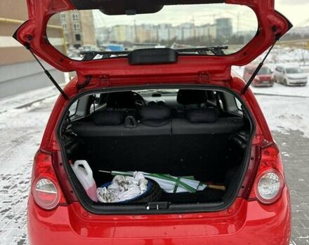 Красный Шевроле Авео, объемом двигателя 1.2 л и пробегом 176 тыс. км за 3600 $, фото 6 на Automoto.ua