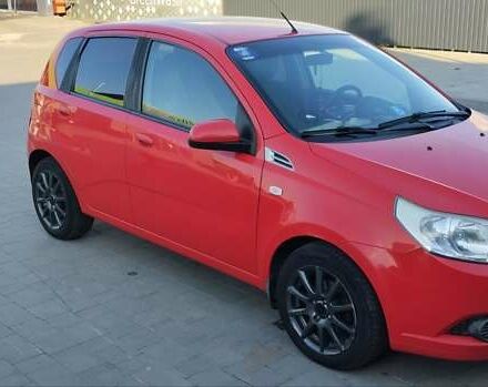 Красный Шевроле Авео, объемом двигателя 1.2 л и пробегом 187 тыс. км за 3500 $, фото 5 на Automoto.ua