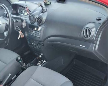 Красный Шевроле Авео, объемом двигателя 1.2 л и пробегом 187 тыс. км за 3500 $, фото 6 на Automoto.ua