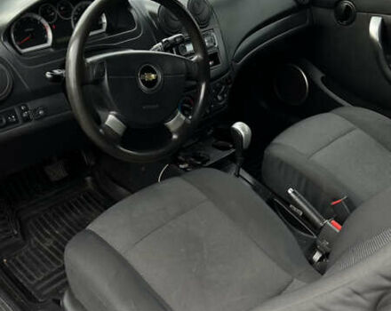 Красный Шевроле Авео, объемом двигателя 1.5 л и пробегом 191 тыс. км за 4300 $, фото 15 на Automoto.ua