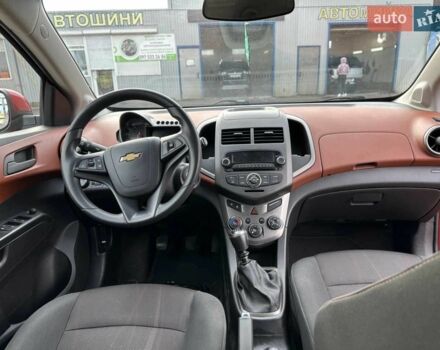 Червоний Шевроле Авео, об'ємом двигуна 1.4 л та пробігом 154 тис. км за 6200 $, фото 9 на Automoto.ua