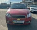 Красный Шевроле Авео, объемом двигателя 1.5 л и пробегом 155 тыс. км за 5500 $, фото 1 на Automoto.ua