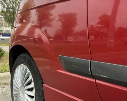 Красный Шевроле Авео, объемом двигателя 1.5 л и пробегом 190 тыс. км за 4300 $, фото 5 на Automoto.ua