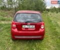 Красный Шевроле Авео, объемом двигателя 1.5 л и пробегом 110 тыс. км за 4600 $, фото 1 на Automoto.ua