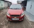 Красный Шевроле Авео, объемом двигателя 1.5 л и пробегом 125 тыс. км за 3100 $, фото 1 на Automoto.ua