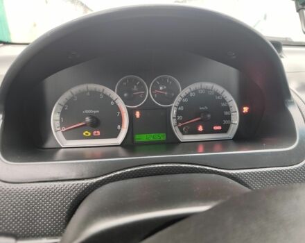 Красный Шевроле Авео, объемом двигателя 1.5 л и пробегом 125 тыс. км за 3100 $, фото 5 на Automoto.ua