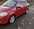 Красный Шевроле Авео, объемом двигателя 1.5 л и пробегом 360 тыс. км за 3150 $, фото 1 на Automoto.ua
