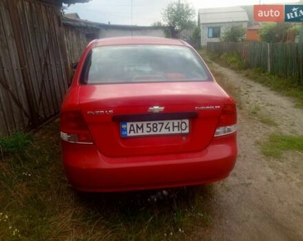 Красный Шевроле Авео, объемом двигателя 1.5 л и пробегом 185 тыс. км за 2800 $, фото 1 на Automoto.ua