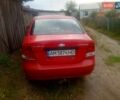 Красный Шевроле Авео, объемом двигателя 1.5 л и пробегом 185 тыс. км за 2800 $, фото 1 на Automoto.ua