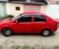 Красный Шевроле Авео, объемом двигателя 1.5 л и пробегом 178 тыс. км за 3150 $, фото 2 на Automoto.ua
