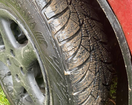 Красный Шевроле Авео, объемом двигателя 1.5 л и пробегом 250 тыс. км за 2200 $, фото 10 на Automoto.ua