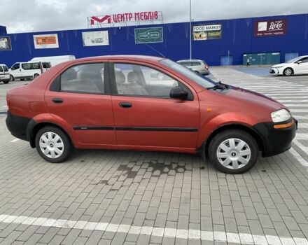 Красный Шевроле Авео, объемом двигателя 1.5 л и пробегом 260 тыс. км за 2350 $, фото 2 на Automoto.ua
