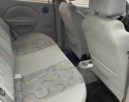 Червоний Шевроле Авео, об'ємом двигуна 1.5 л та пробігом 257 тис. км за 1699 $, фото 8 на Automoto.ua