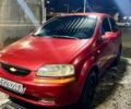 Красный Шевроле Авео, объемом двигателя 1.5 л и пробегом 270 тыс. км за 2800 $, фото 1 на Automoto.ua