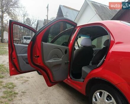 Красный Шевроле Авео, объемом двигателя 1.5 л и пробегом 178 тыс. км за 3150 $, фото 20 на Automoto.ua