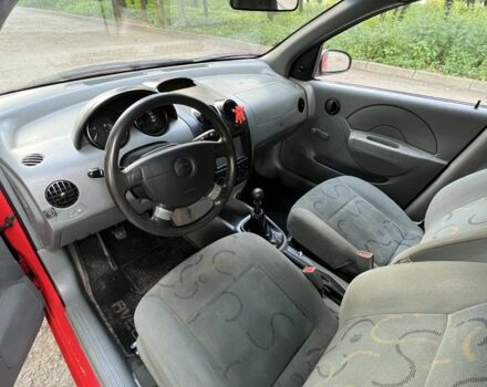 Червоний Шевроле Авео, об'ємом двигуна 1.5 л та пробігом 193 тис. км за 1850 $, фото 13 на Automoto.ua