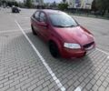 Красный Шевроле Авео, объемом двигателя 1.5 л и пробегом 200 тыс. км за 1950 $, фото 4 на Automoto.ua