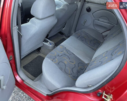 Красный Шевроле Авео, объемом двигателя 1.5 л и пробегом 150 тыс. км за 3300 $, фото 10 на Automoto.ua