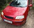 Красный Шевроле Авео, объемом двигателя 1.5 л и пробегом 300 тыс. км за 2495 $, фото 1 на Automoto.ua