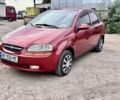 Красный Шевроле Авео, объемом двигателя 1.5 л и пробегом 390 тыс. км за 1900 $, фото 1 на Automoto.ua