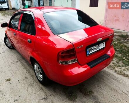 Красный Шевроле Авео, объемом двигателя 1.5 л и пробегом 178 тыс. км за 3150 $, фото 4 на Automoto.ua