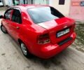 Красный Шевроле Авео, объемом двигателя 1.5 л и пробегом 178 тыс. км за 3150 $, фото 4 на Automoto.ua