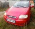 Красный Шевроле Авео, объемом двигателя 1.5 л и пробегом 185 тыс. км за 2800 $, фото 4 на Automoto.ua