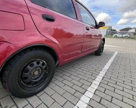 Красный Шевроле Авео, объемом двигателя 1.5 л и пробегом 200 тыс. км за 1950 $, фото 10 на Automoto.ua