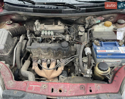 Червоний Шевроле Авео, об'ємом двигуна 1.5 л та пробігом 257 тис. км за 1699 $, фото 3 на Automoto.ua