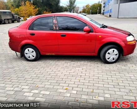 Красный Шевроле Авео, объемом двигателя 1.5 л и пробегом 203 тыс. км за 2850 $, фото 1 на Automoto.ua