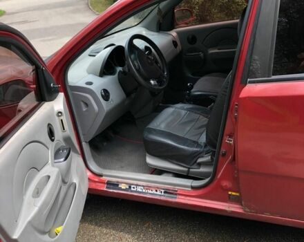 Червоний Шевроле Авео, об'ємом двигуна 1.5 л та пробігом 250 тис. км за 1850 $, фото 1 на Automoto.ua