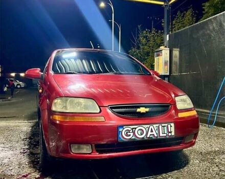 Красный Шевроле Авео, объемом двигателя 1.5 л и пробегом 270 тыс. км за 2800 $, фото 1 на Automoto.ua